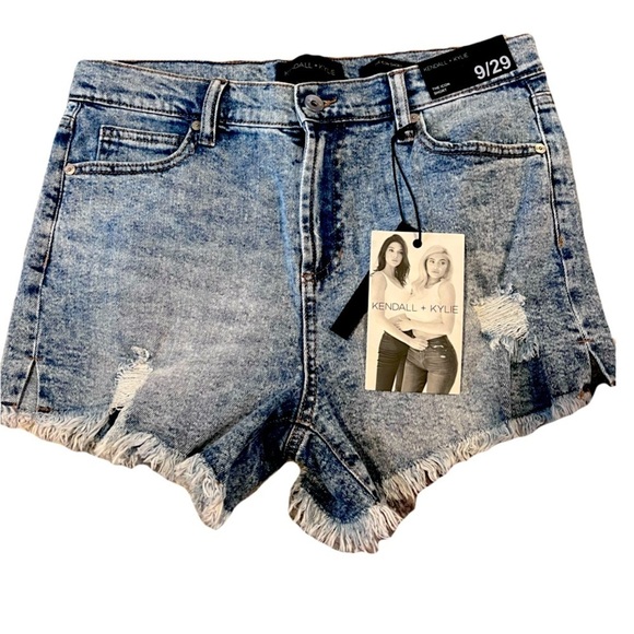 Kendall & Kylie Pants - NWT Kylie + Kendall Jean Shorts Size 9